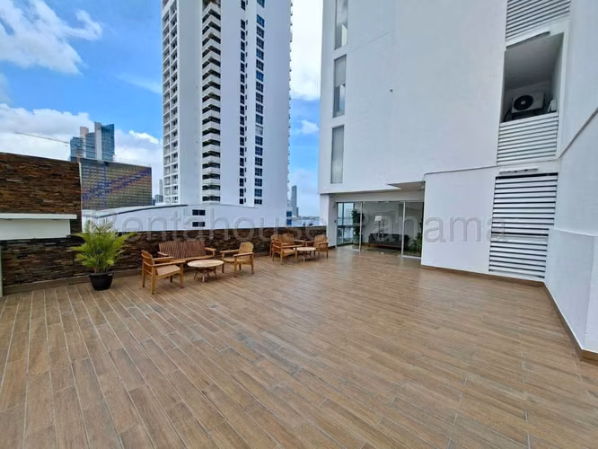 Apartamento Lujoso frente al Mar en Av Balboa 26*8319Mfk