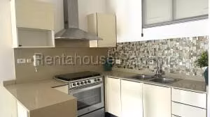 Venta de Apartamento con 125m2 en Costa Sur PH Costamare 26-8045SR