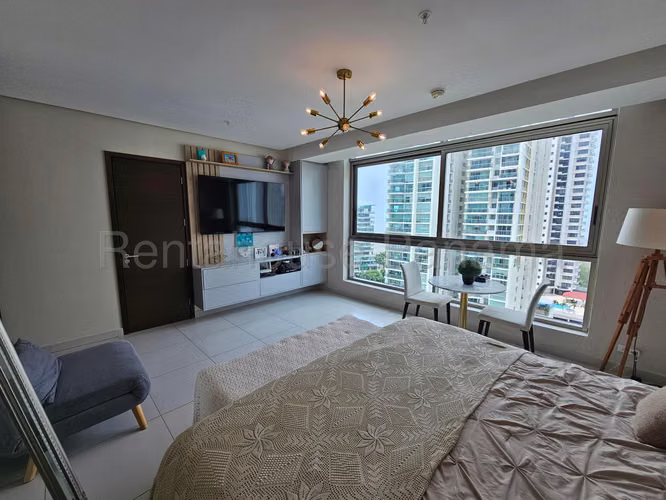Se Vende Apartamento en Costa del Este VLU26-8278