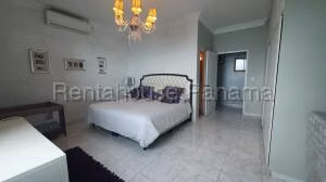 Venta de Apartamento con 415m2 en Punta Paitilla PH Coastal Tower 26-8334SR