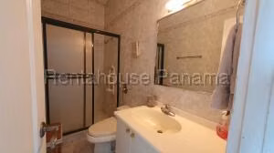 Venta de Apartamento con 415m2 en Punta Paitilla PH Coastal Tower 26-8334SR
