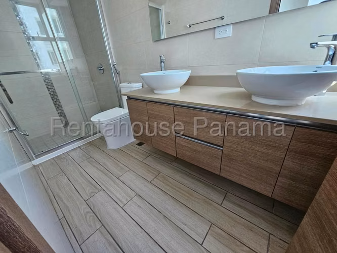 Se Alquila Apartamento en Costa del Este MDV26-8352