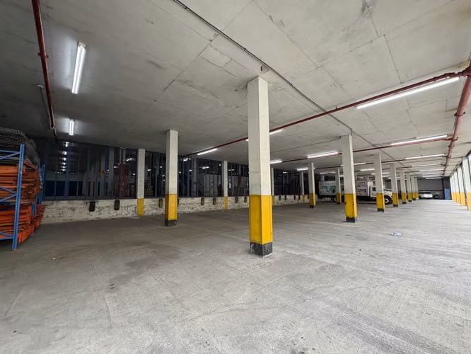 WINERY IN FRANCEFIELD 4850M2 ON THREE LEVELS FREE ZONE COLON