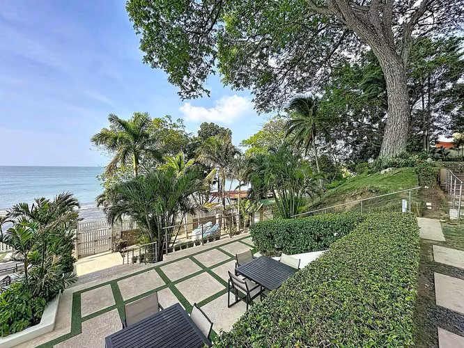 Venta de apartamento frente al mar en Gorgona – PH Bahía
