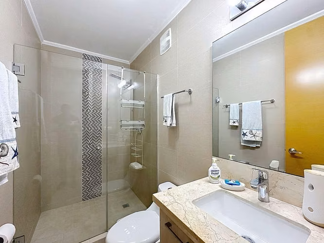 Venta de apartamento frente al mar en Gorgona – PH Bahía