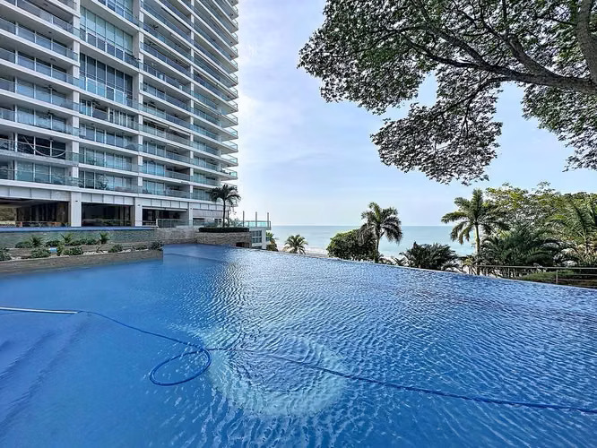 Venta de apartamento frente al mar en Gorgona – PH Bahía