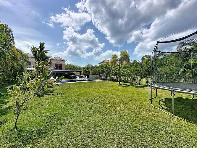 Venta de casa en Decameron