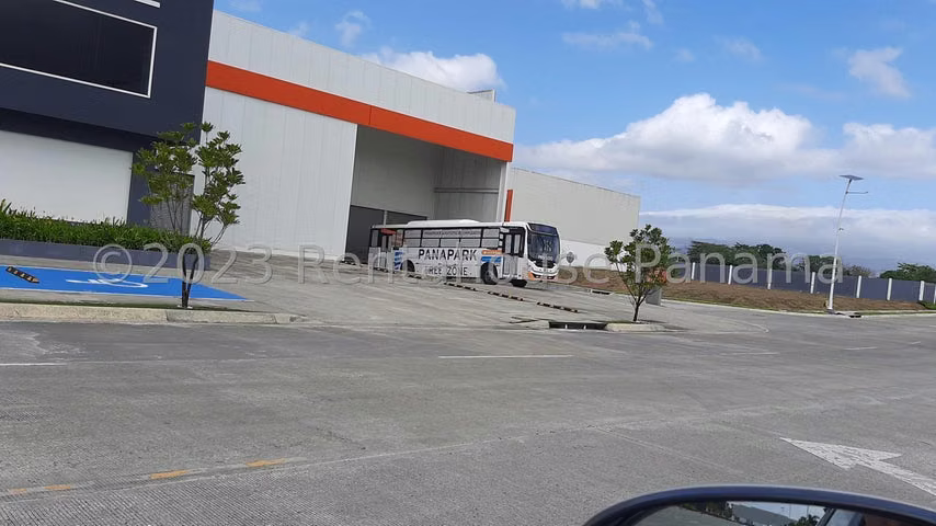 Vendo galera en Pacorá LF26-8275 Solo Cliente Directo