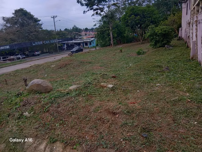 Vendo Lote Comercial en Esquina en La Chorrera
