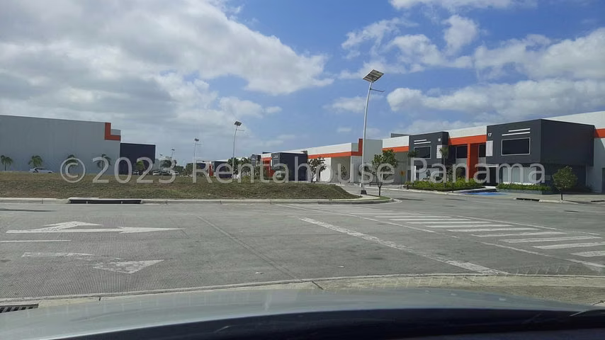 Vendo galera en Pacorá LF26-8277 Solo Cliente Directo