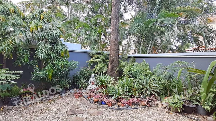 Venta de Casa en Villa Valencia, Costa Sur con Paneles Solares
