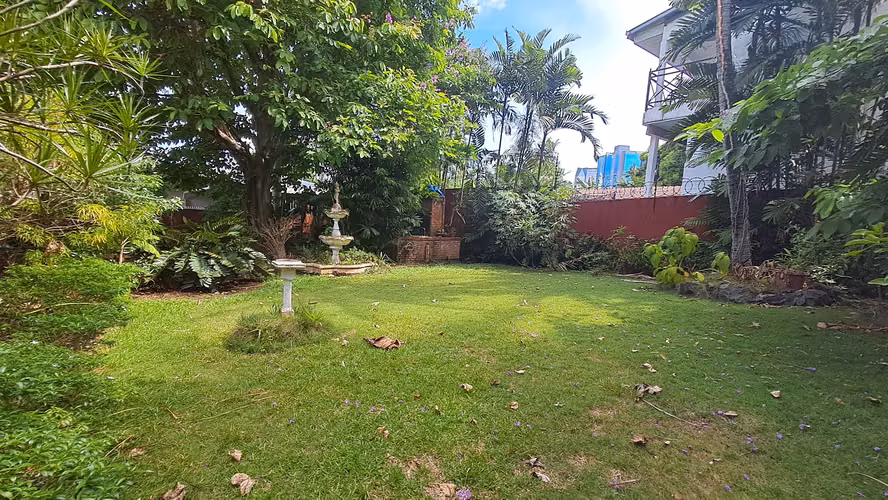 VENTA DE CASA CON USO COMERCIAL EN SAN FRANCISCO