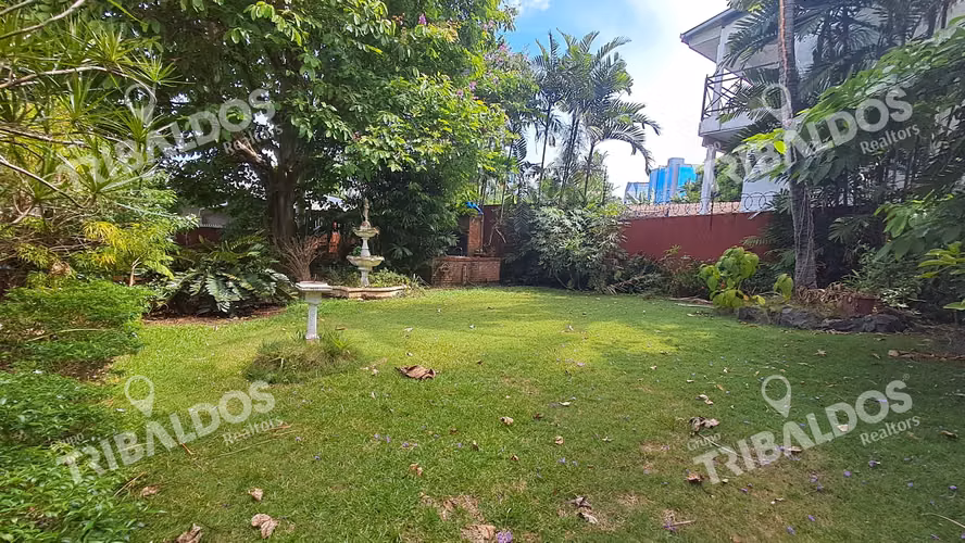 VENTA DE CASA CON USO COMERCIAL EN SAN FRANCISCO