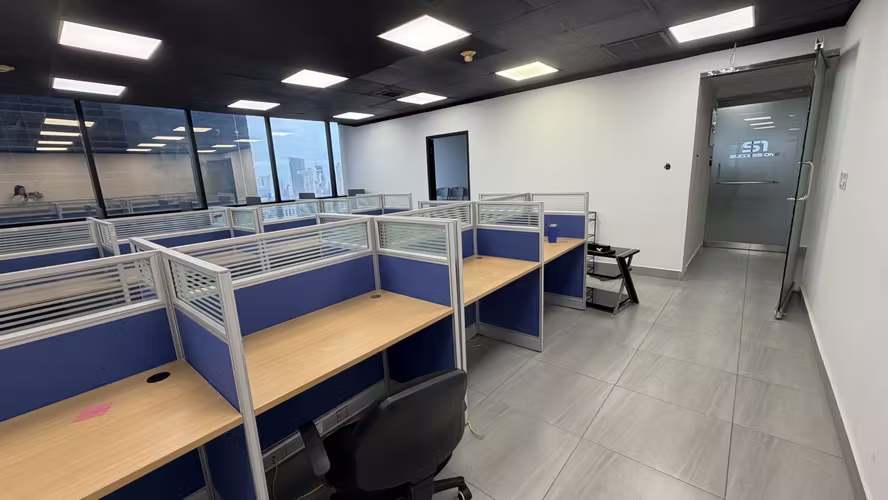 ALQUILER OFICINA AMUEBLADA EN PLAZA BANCO GENERAL, CALLE 50 - Imagen 6