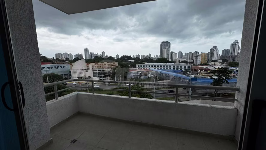 Alquiler con opción a compra de apartamento en PH Macedonia Towers, Pueblo Nuevo