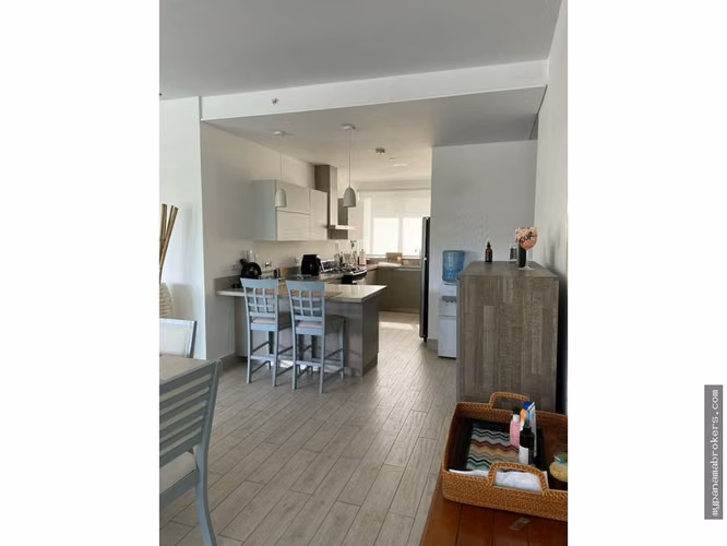 Se vende apartamento en Punta Barco, San Carlos