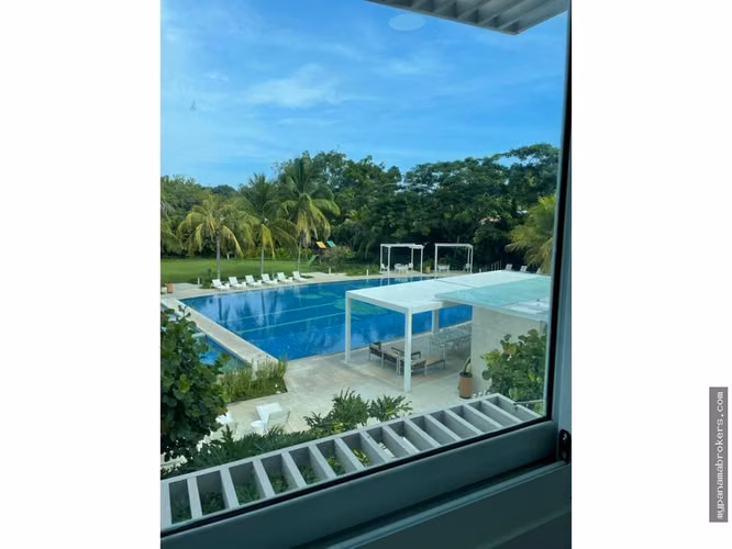 Se vende apartamento en Punta Barco, San Carlos