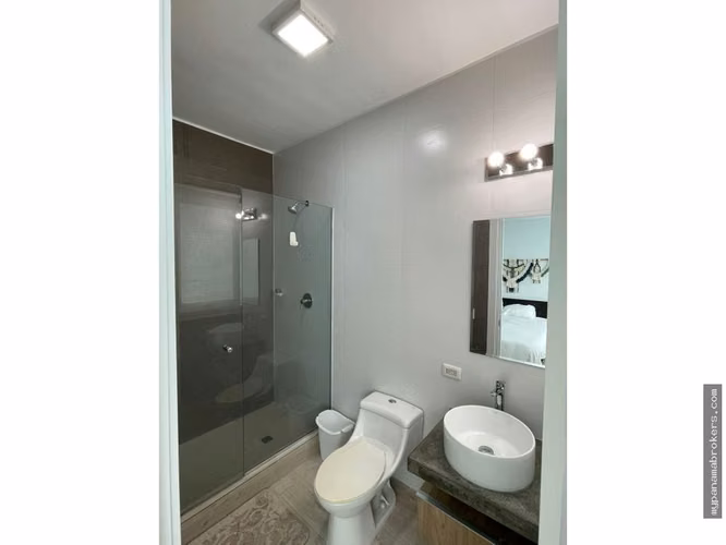 Se vende apartamento en Punta Barco, San Carlos
