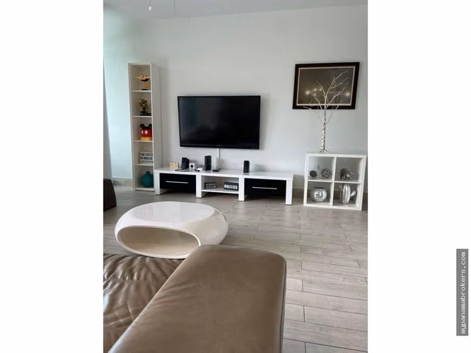 Se vende apartamento en Punta Barco, San Carlos