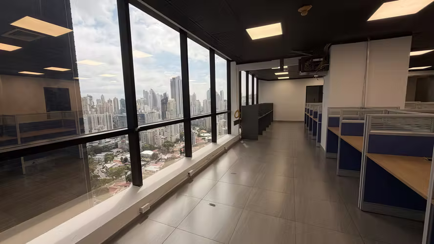 Alquiler Oficina Amoblada Torre Banco General   Calle 50