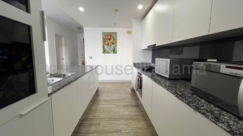 Apartamento en venta PH Quartier Atlapa San Francisco ELP 26-6797