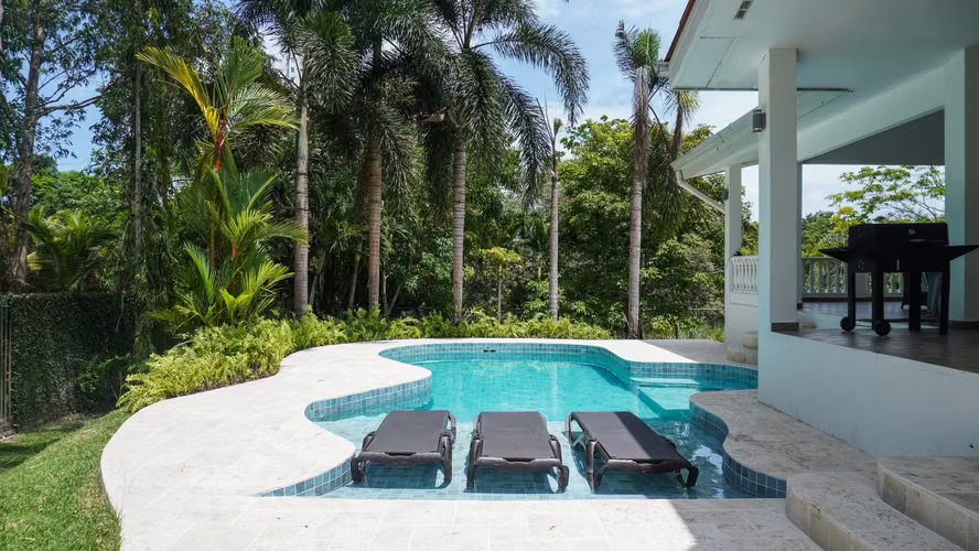 Casa Unifamiliar en Alquiler en Río Mar