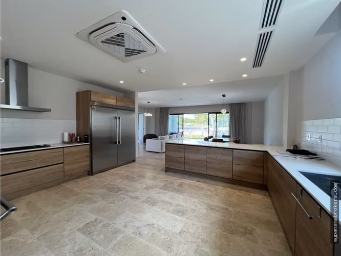 Venta de casa en Buenaventura, Río Hato