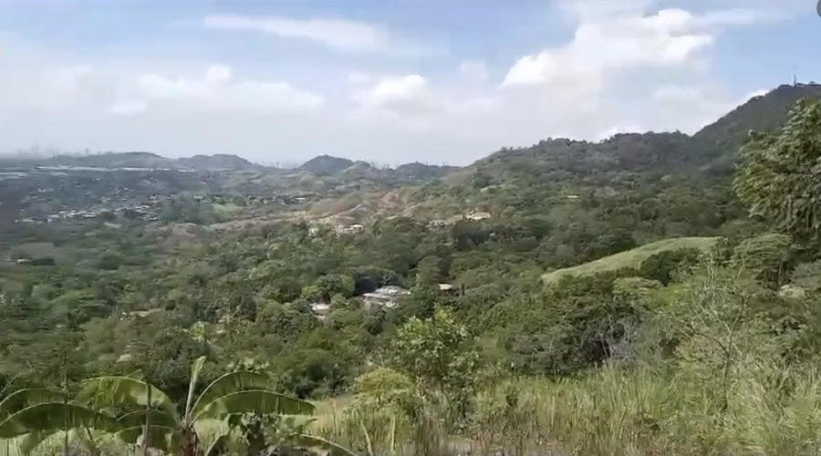 6,379 M2 Lote Las Lajas de Las Cumbres con Vistas Amplias - Imagen 4