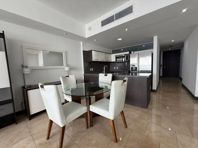 Apartamento Frente al Mar en Alquiler en Panamá,  Apartamento en Punta Pacífica