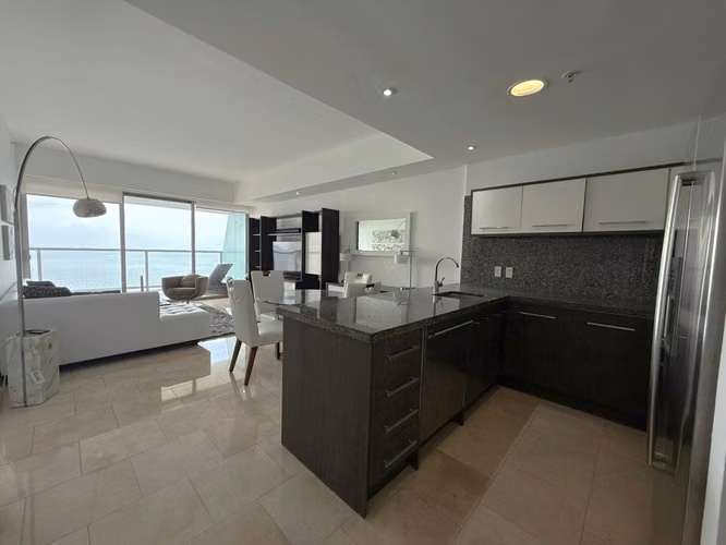 Apartamento Frente al Mar en Alquiler en Panamá,  Apartamento en Punta Pacífica