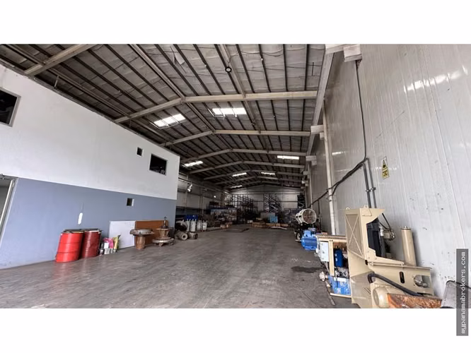 Venta y alquiler de galera en Parque Industrial de las Américas - Imagen 6