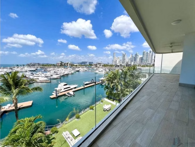 PENTHOUSE EN OCEAN REEF ISLAND PH WATERFRONT CON LINEA BLANCA