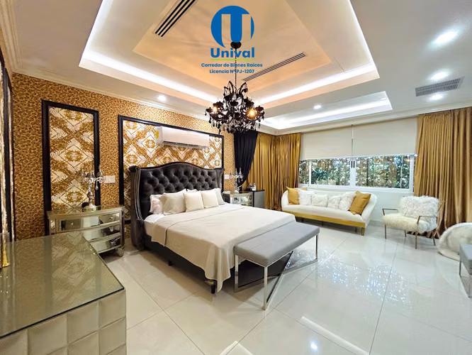 Casa en Venta en Altos del Golf