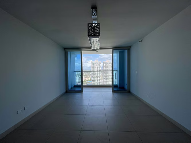 Sale of Apartment in PH Country Club, East Coast