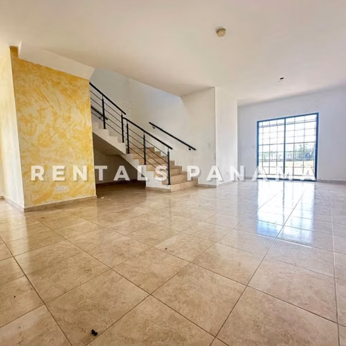 Venta Casa de 2 Niveles en Las Cumbres PH Vistas del Lago - Imagen 15