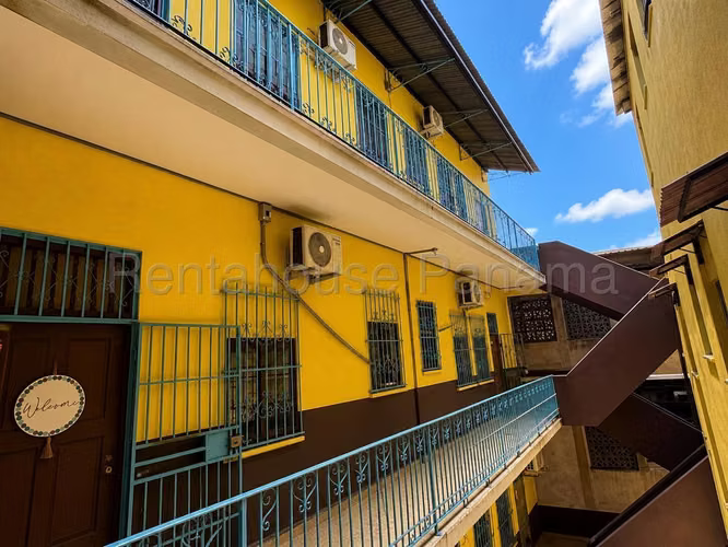 26-7097RGG Santa Ana Edificio Venta 14 Apartamentos Retorno por Inversión Ingreso Pasivo