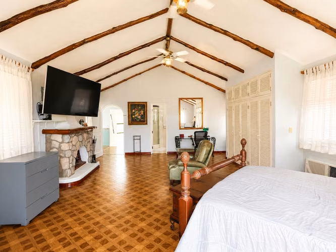 Venta de Residencia Tipo Hacienda con Ríos y senderos vía al Valle de Antón