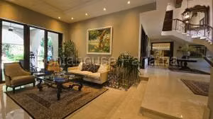 Alquiler de Casa con 1458m2 en Altos del Golf 26-8360SR