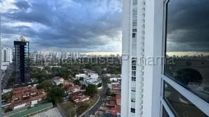 Venta de Apartamento con 185m2 en Coco del Mar PH Bahia del Golf 26-7344