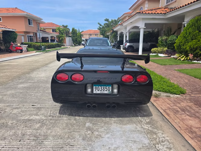 Chevrolet Corvette z06 Aniversario 2003