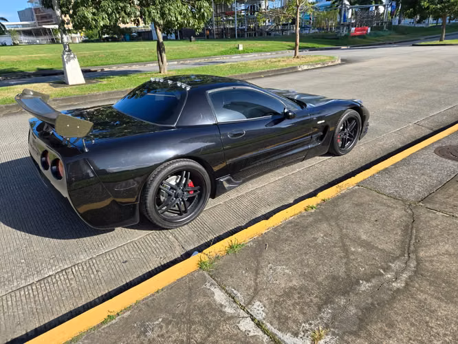 Chevrolet Corvette z06 Aniversario 2003