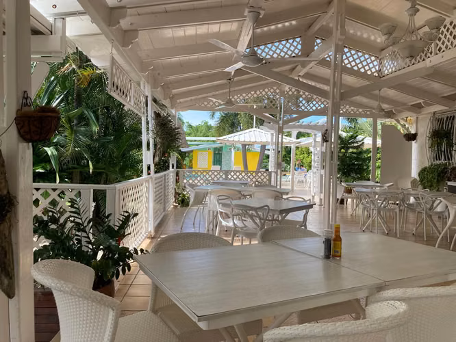VENTA DE HOTEL EN PUNTA CHAME