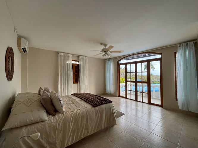 ALQUILER DE CASA EN PLAYA BLANCA
