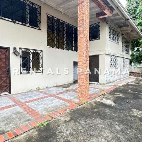 Venta de Casa con Amplio Terreno en Ancón Altos de Balboa - Imagen 13