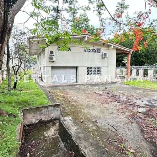 Venta de Casa con Amplio Terreno en Ancón Altos de Balboa - Imagen 12