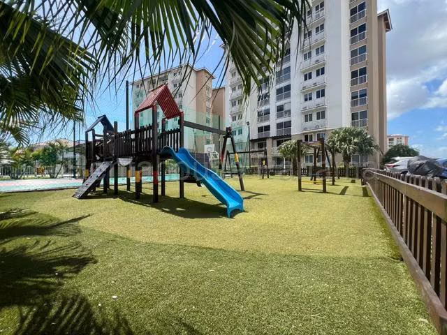 Apartamento en alquiler en Versalles con 3 recámaras y área social EH
