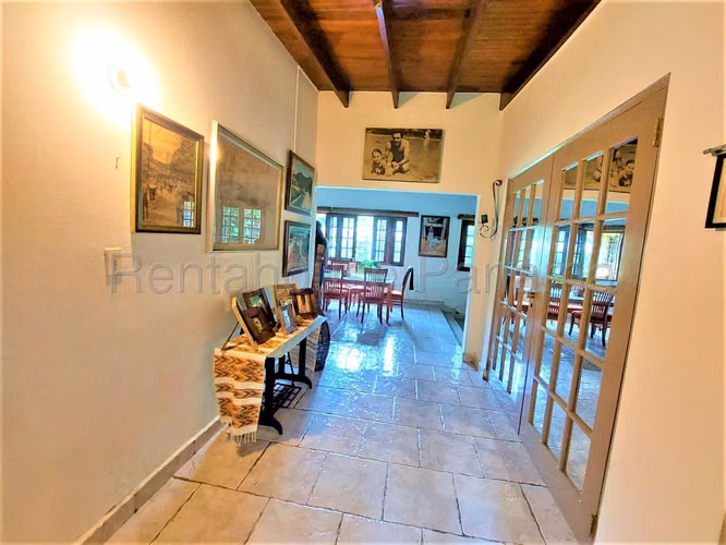 VENTA DE CASA EN CASA LAS CUMBRES HQ