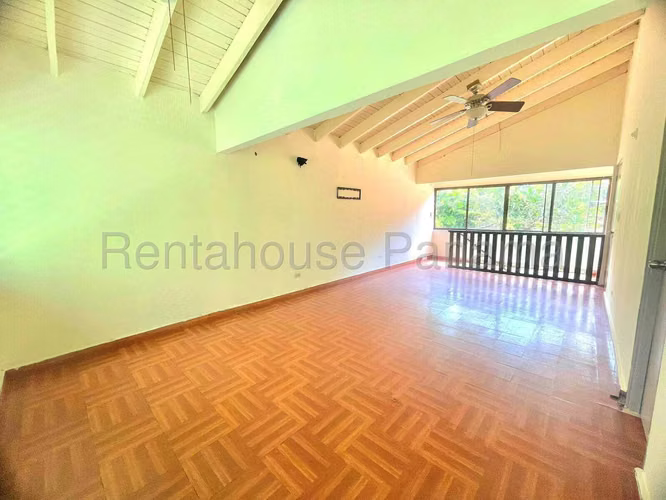 VENTA DE CASA EN CASA LAS CUMBRES HQ