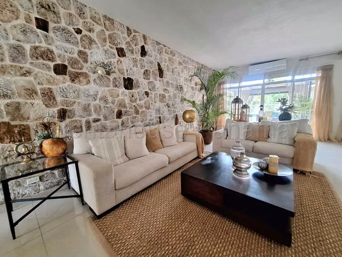 HOUSE FOR SALE IN LOUIS MARTINZ LAS CUMBRES HQ
