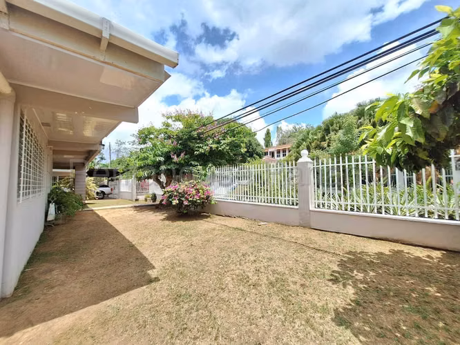 VENTA DE CASA EN LOUIS MARTINZ LAS CUMBRES HQ